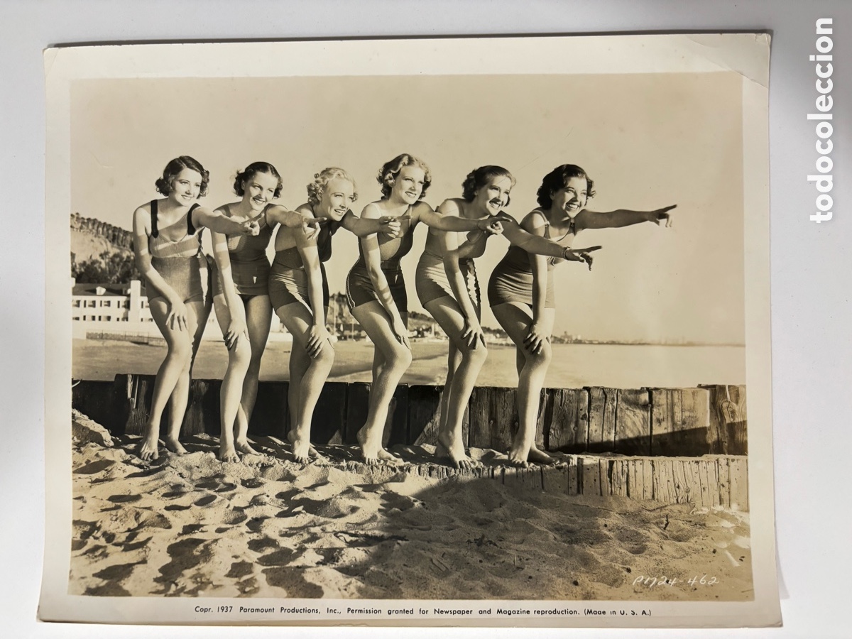 Cine: Foto original Paramount bailarinas en la playa