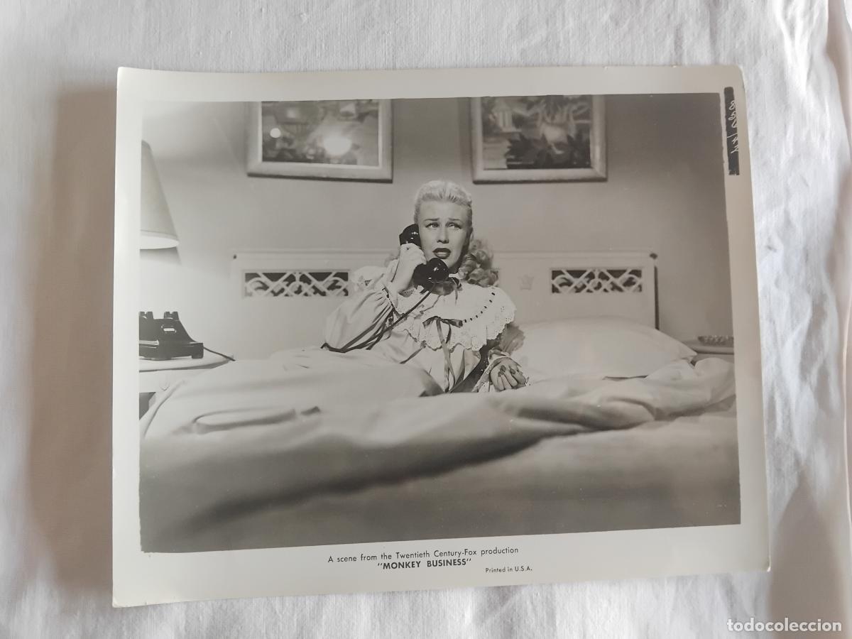 Cine: FOTO DE GINGER ROGERS EN LA PELICULA MONKEY BUSINESS (ME SIENTO REJUVENECER) 25,50 X 21 cm