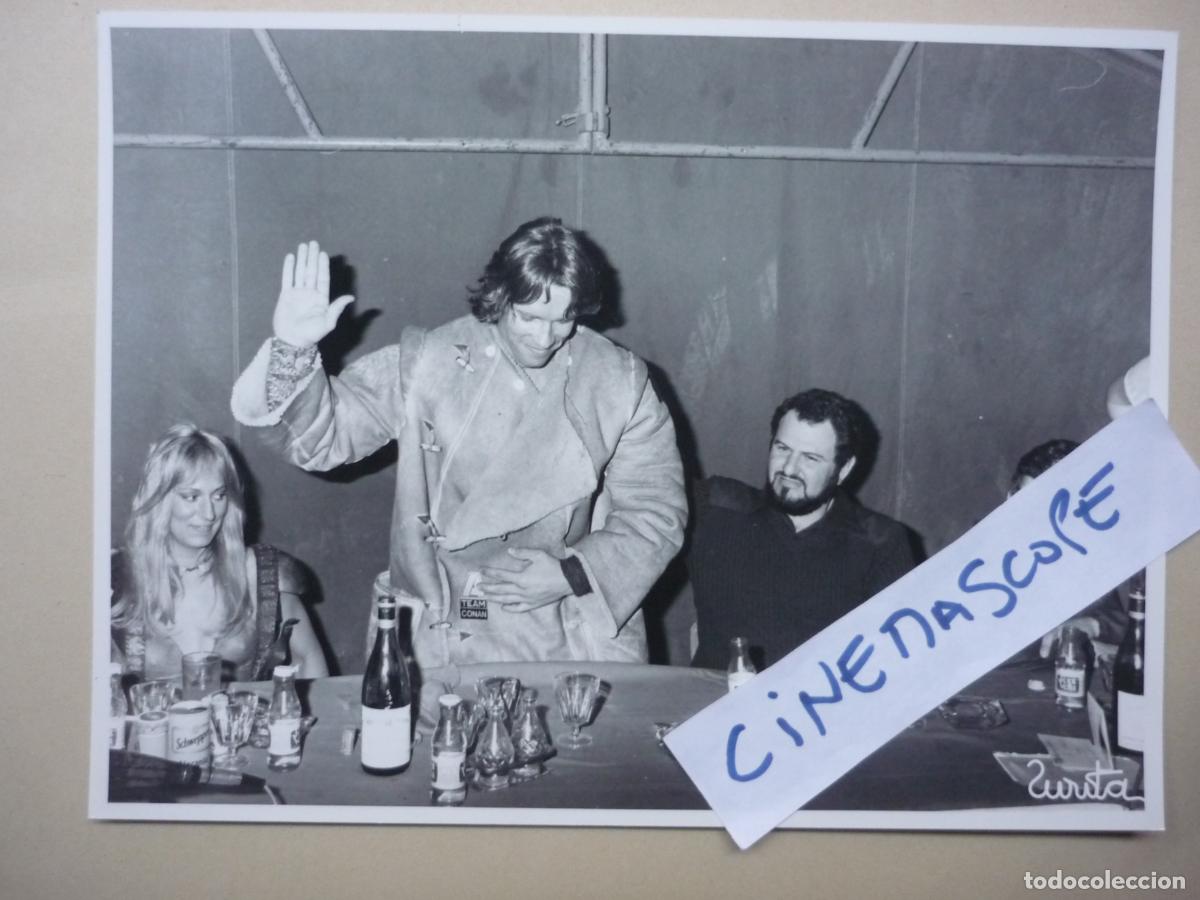 Cine: conan - foto original b/n - Arnold Schwarzenegger Sandahl Bergman john milius presentacion prensa