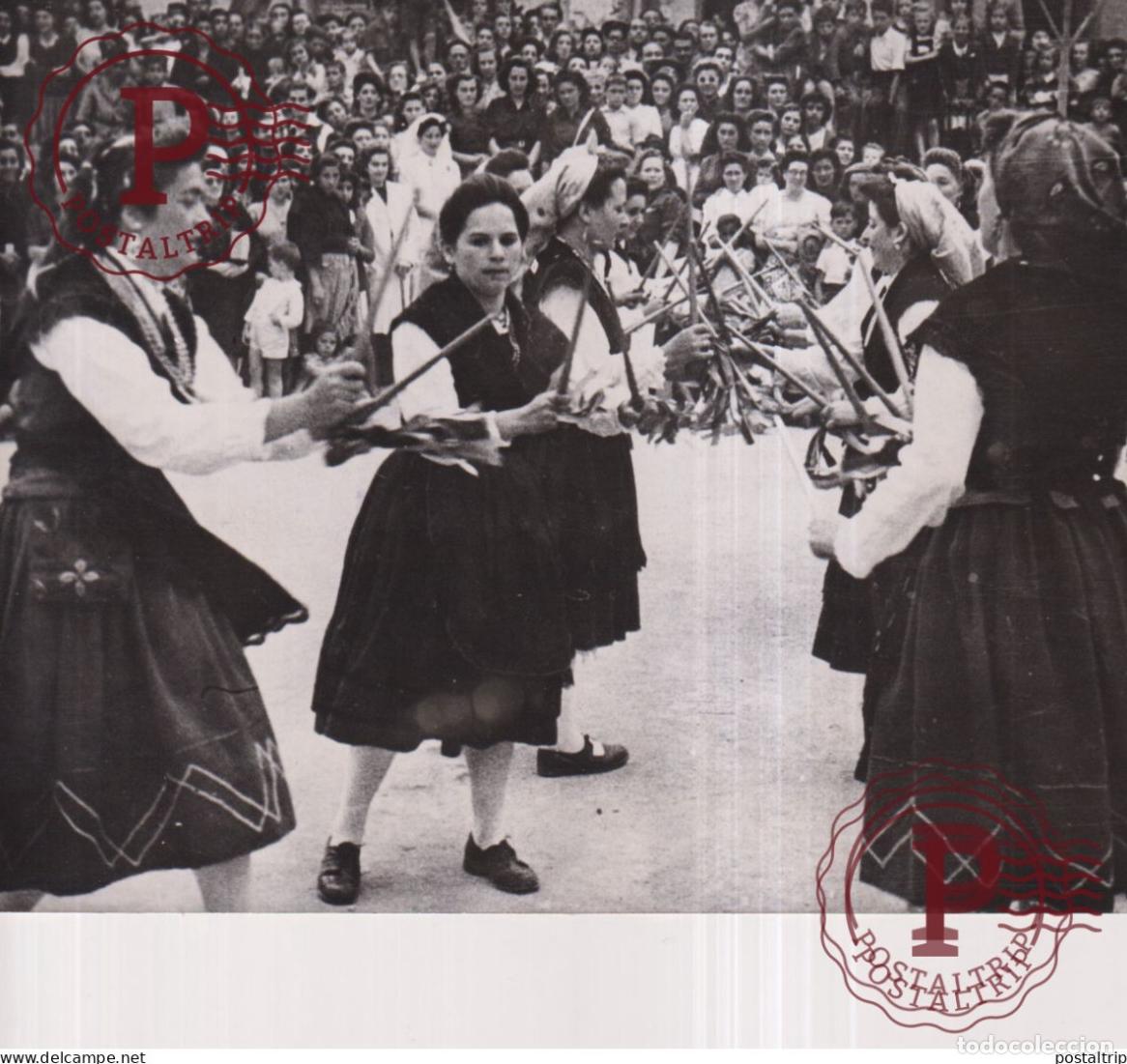 Cine: ESPA&Ntilde;A FOLKLORE ESPAGNOL DANCE GALICIA 18*13CM DANCE DANSEUSE DANSE