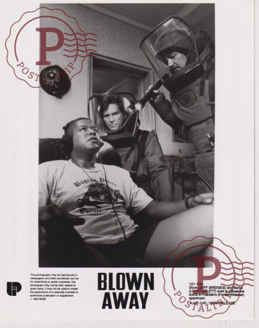 Cine: BLOWN AWAY. CINE CINEMA. ACTOR ACTRESS. PHOTO FOTO +-25X20CM