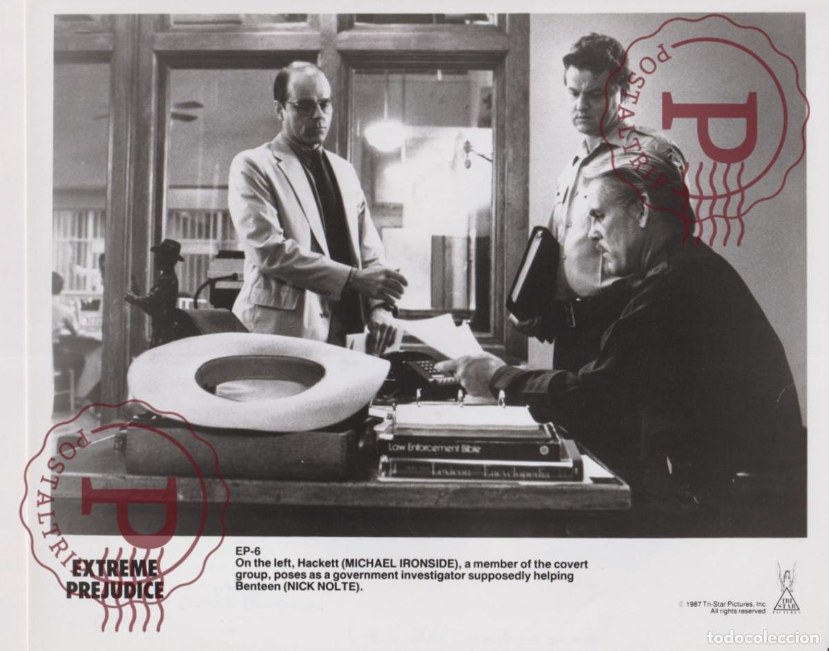 Cine: EXTREME PREJUDICE. CINE CINEMA. ACTOR ACTRESS. ACTRIZ. PHOTO FOTO +-25.5X20.5CM