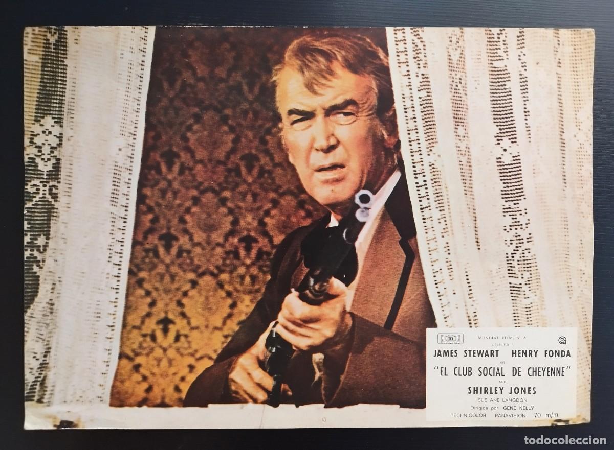 Cine: James Stewart - Fotocromo original de cine 1970 El club social de Cheyenne - Dirigida por Gene Kelly