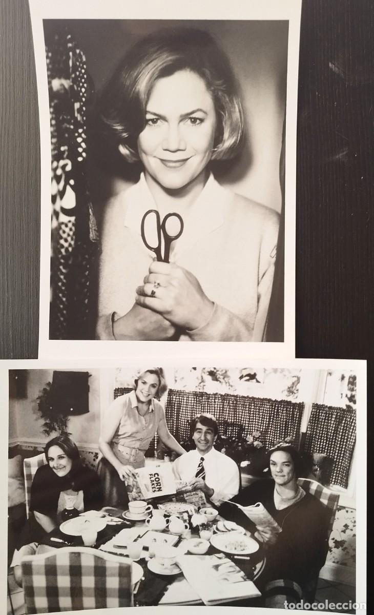 Cine: Los asesinatos de mam&aacute; 1994 - Lote 2 fotos originales para prensa- Kathleen Turner