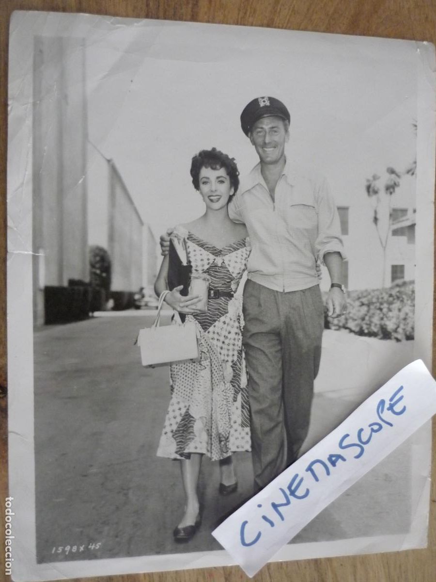 Cine: almas errantes - foto original b/n - elizabeth taylor michael wilding descanso del film