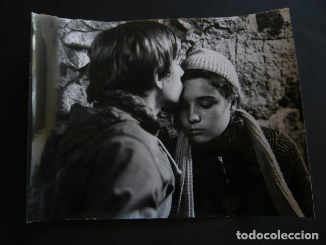Cine: ESCENA PELICULA ADIOS, CIG&Uuml;E&Ntilde;A, ADIOS ANTIGUA FOTOGRAFIA ORIGINAL 18 X 24 CM