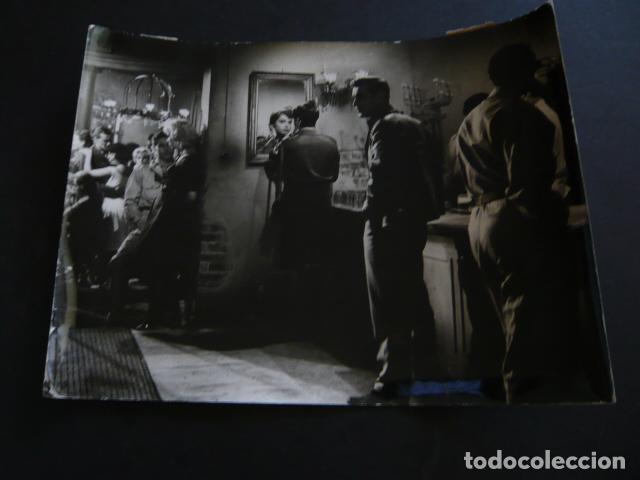 Cin&eacute;ma: ESCANDALO DE ROSEMARY ESCENA DE LA PELICULA ANTIGUA FOTOGRAFIA ORIGINAL 18 X 24 CM