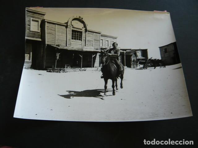 Cinema: MATALO ESCENA DE PELICULA ANTIGUA FOTOGRAFIA ORIGINAL 18 X 24 CM