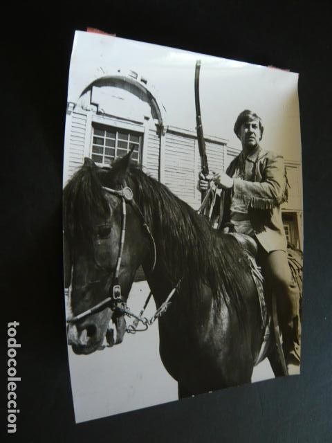 Cine: LUIS DAVILA ACTOR RODAJE PELICULA MATALO ANTIGUA FOTOGRAFIA ORIGINAL 17 X 22 CM