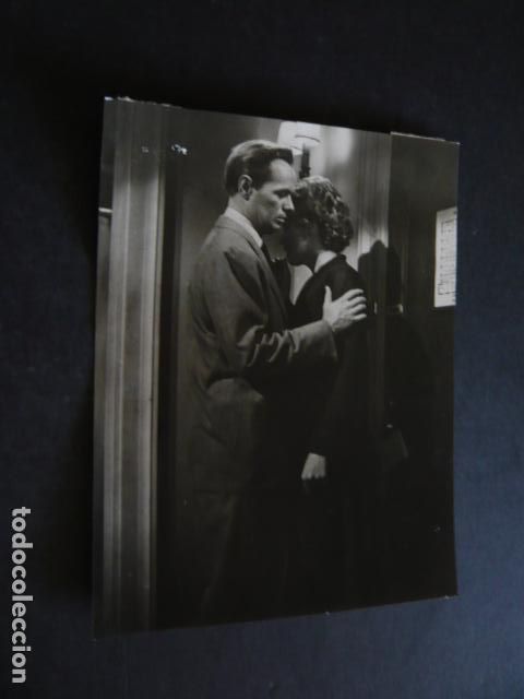 Cinema: MARILYN MONROE Y RICHARD WIDMARK EN NIEBLA EN EL ALMA ANTIGUA FOTOGRAFIA ORIGINAL 12 X 18 CM
