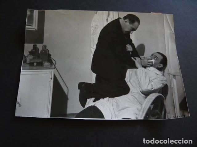 Cine: EL INSPECTOR VAYAS ESCENA DE LA PELICULA ANTIGUA FOTOGRAFIA ORIGINAL 18 X 27 CM