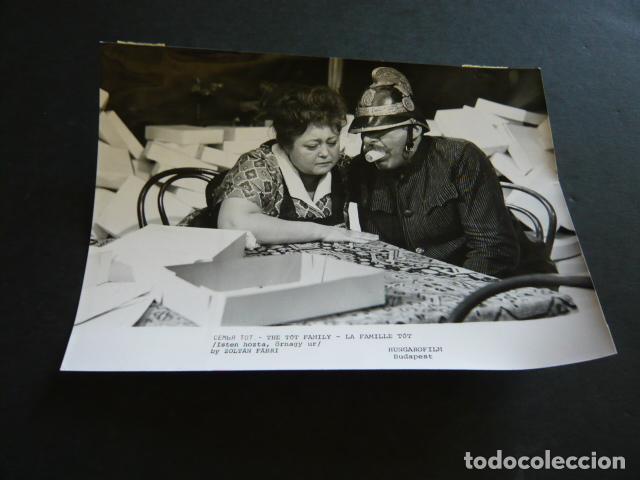 Cine: LA FAMILIA TOT ESCENA DE LA PELICULA ANTIGUA FOTOGRAFIA ORIGINAL 18 X 13 CM