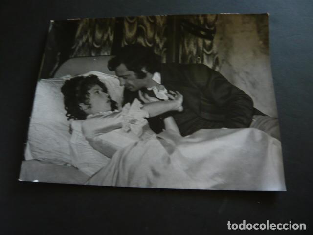 Kino: GRACIAS Y DESGRACIAS DE UN CASADO A&Ntilde;O 2 ESCENA DE LA PELICULA ANTIGUA FOTOGRAFIA ORIGINAL 18 X 24 CM