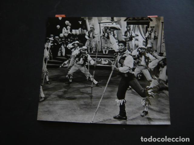 Cine: CHITTY CHITTY BANG BANG ESCENA DE LA PELICULA ANTIGUA FOTOGRAFIA ORIGINAL 18 X 20 CM