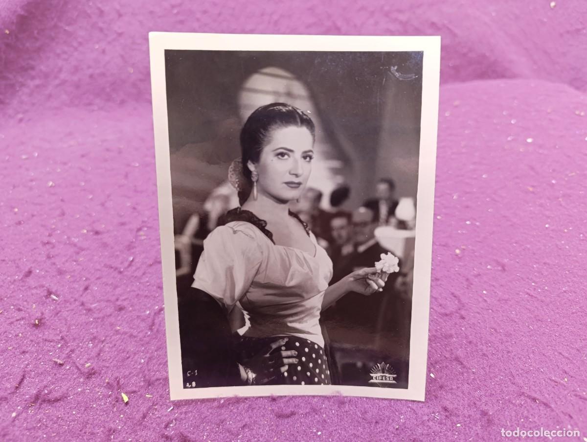 Cine: Antigua Fotograf&iacute;a de Archivo, Artista Juanita Reina, Autorizada por &rdquo;Censura&rdquo;, sellos al dorso