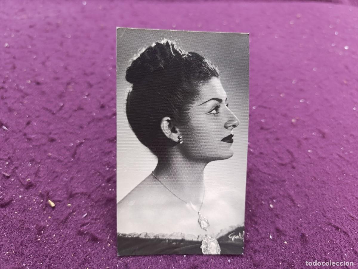 Cine: Antigua Fotograf&iacute;a de Archivo, Artista Juanita Reina, con notas y sello al dorso