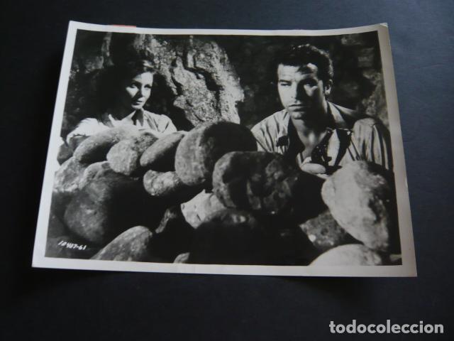 Cinema: JIVARO ESCENA DE LA PELICULA ANTIGUA FOTOGRAFIA ORIGINAL 18 X 24 CM