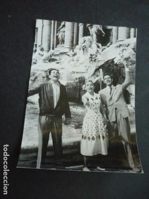 Cinema: VIAJE A ROMA ROMANCE INCLUIDO ESCENA DE LA PELICULA ANTIGUA FOTOGRAFIA ORIGINAL 12 X 18 CM