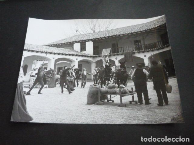 Cinema: AH SI PUES SE LO DIRE AL ZORRO ESCENA DE LA PELICULA ANTIGUA FOTOGRAFIA 18 X 24 CM