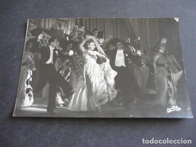 Cinema: TU Y YO REVISTA TEATRO ALBENIZ MADRID MILAGROS PEREZ DE LEON ANTIGUA FOTOGRAFIA 12 X 18 CM