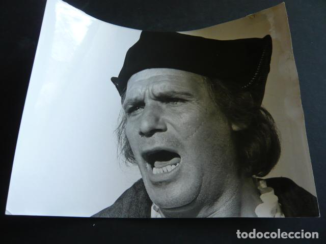 Cinema: PACO RABAL ACTOR EN PELICULA CRISTOBAL COLON ANTIGUA FOTOGRAFIA ORIGINAL 18 X 24 CM