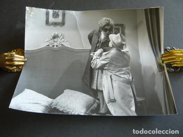 Cin&eacute;ma: PACO MARTINEZ SORIA ACTOR CON ISABEL GARCES ACTRIZ ANTIGUA FOTOGRAFIA ORIGINAL 18 X 24 CM