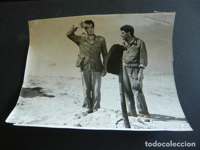 Cine: VICTOR MATURE ACTOR ANTIGUA FOTOGRAFIA ORIGINAL 18 X 24 CM