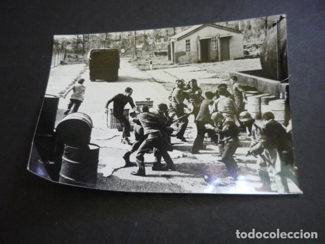 Cine: LA FUGA DE COLATZ ESCENA DE LA PELICULA ANTIGUA FOTOGRAFIA ORIGINAL 18 X 12 CM
