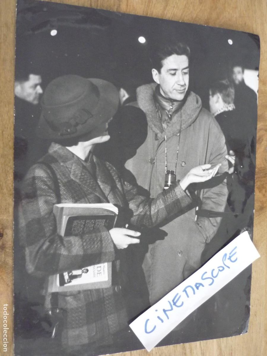 Cine: alain resnais - foto original b/n - filmmaker - delphine seyrig - muriel