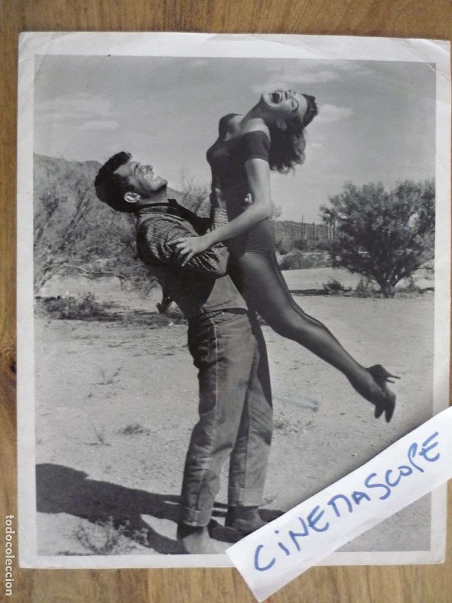 Cine: rio bravo - foto original b/n - dean martin angie dickinson - Howard Hawks