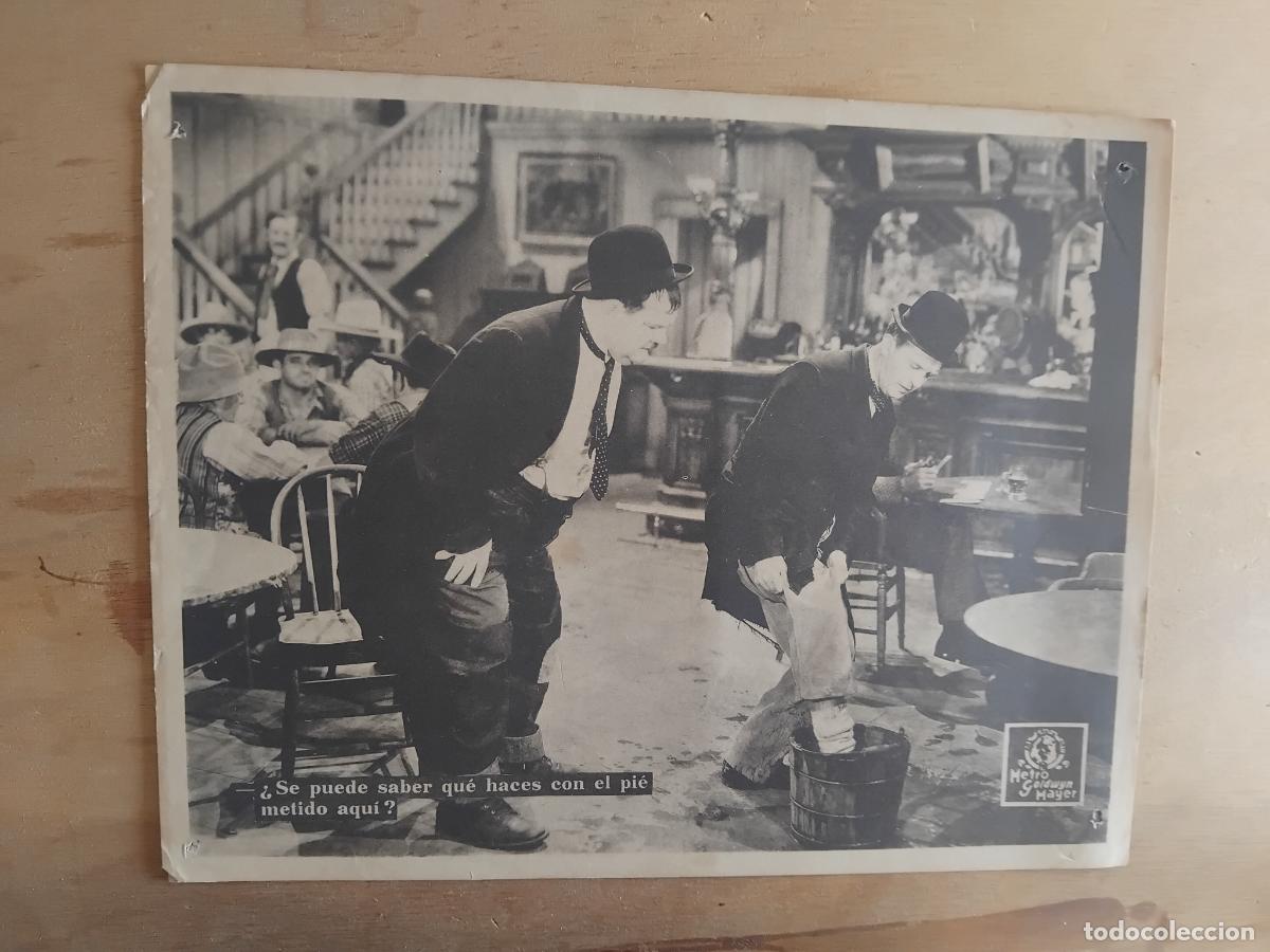 Cine: STAN LAUREL Y OLIVER HARDY FOTOCROMO ORIGINAL ESPA&Ntilde;OL. METRO GOLDWYN MAYER