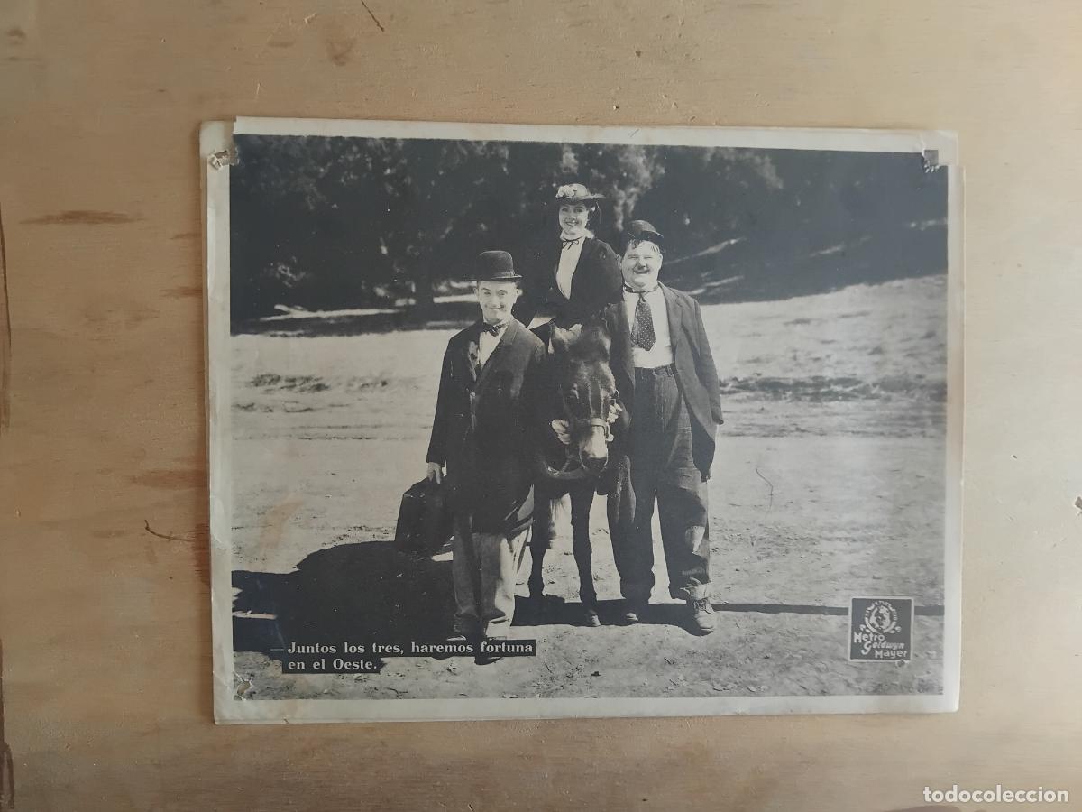 Cine: STAN LAUREL Y OLIVER HARDY FOTOCROMO ORIGINAL ESPA&Ntilde;OL. METRO GOLDWYN MAYER