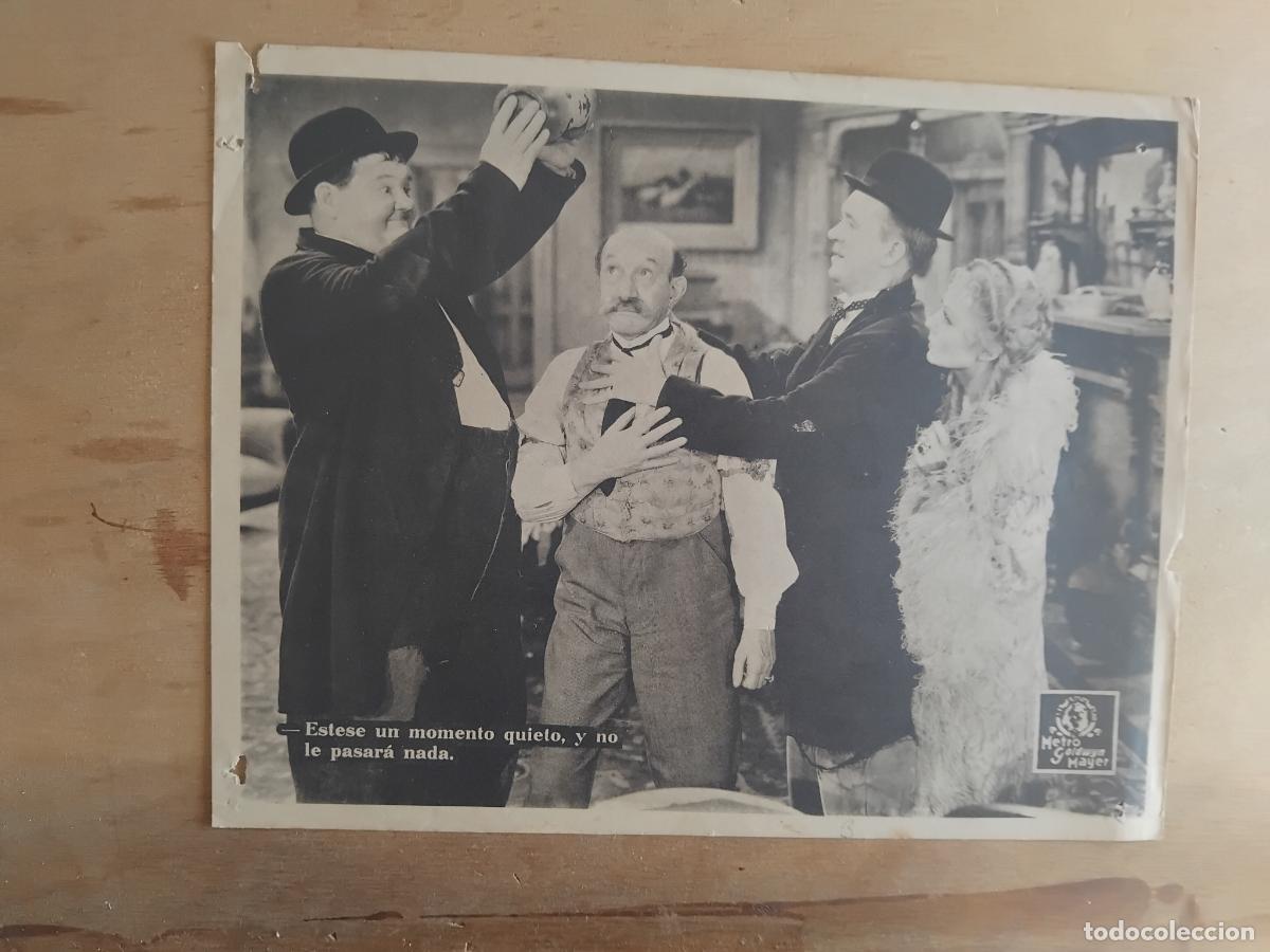 Cine: STAN LAUREL Y OLIVER HARDY FOTOCROMO ORIGINAL ESPA&Ntilde;OL. METRO GOLDWYN MAYER