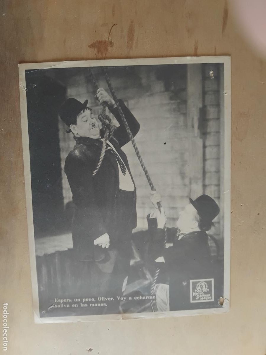 Cine: STAN LAUREL Y OLIVER HARDY FOTOCROMO ORIGINAL ESPA&Ntilde;OL. METRO GOLDWYN MAYER