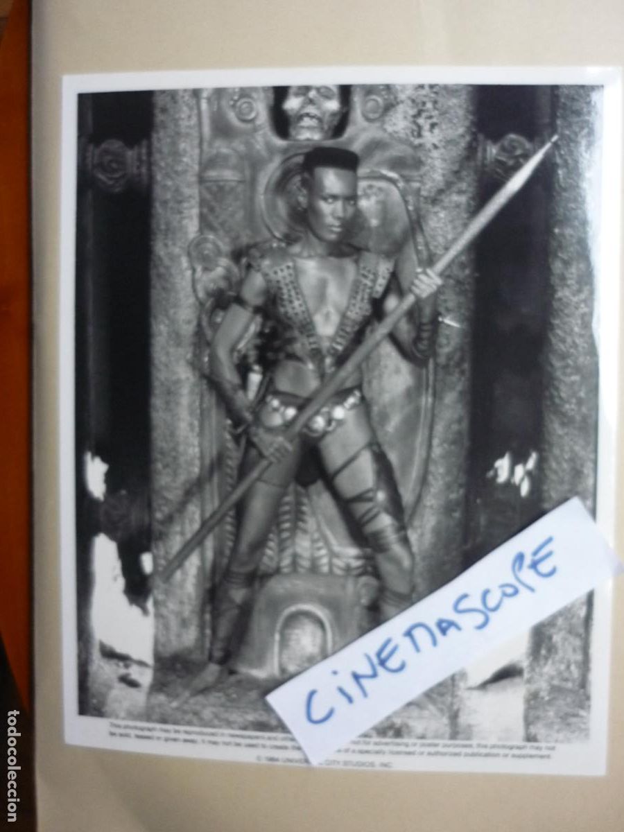 Cine: grace jones - foto original b/n - cinema actress - conan el destructor Conan the Destroyer