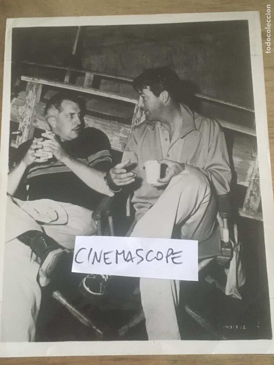 Cine: robert taylor vincent price the bribe soborno pausa de rodaje foto original antigua