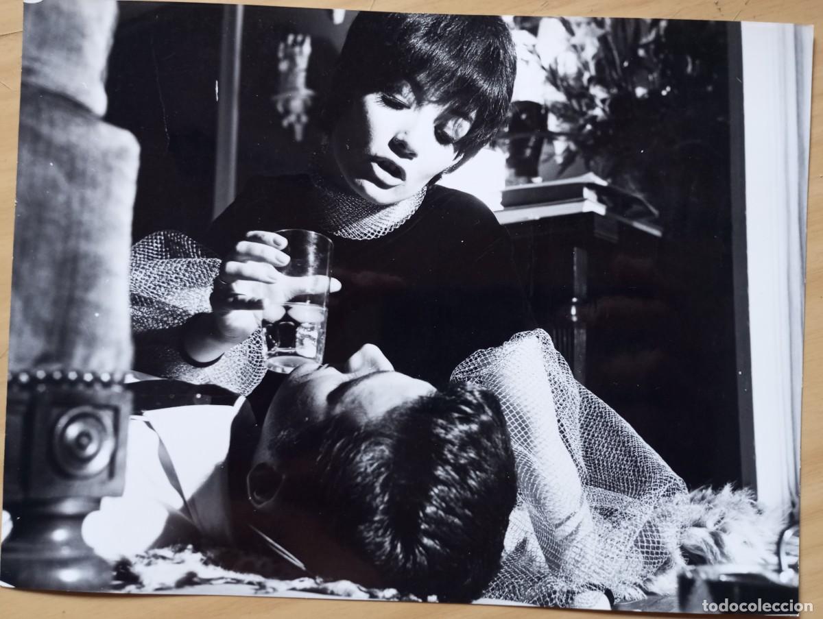 Cine: LAS AMIGAS. SONIA BRUNO, CARLOS LARRA&Ntilde;AGA
