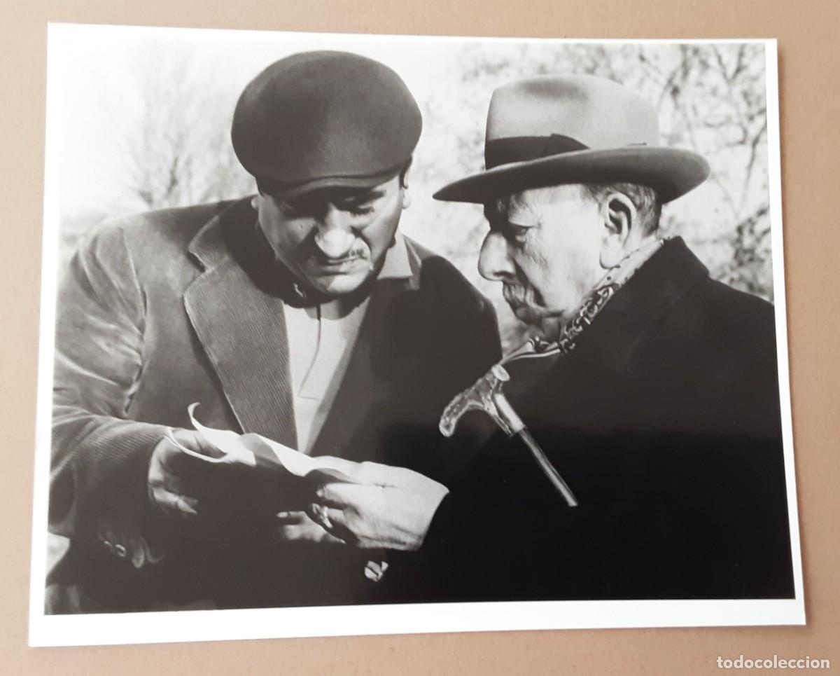 Cine: SABIAN DEMASIADO, JOS&Eacute; ISBERT Y PEDRO LAZAGA. FOTO DEL RODAJE.