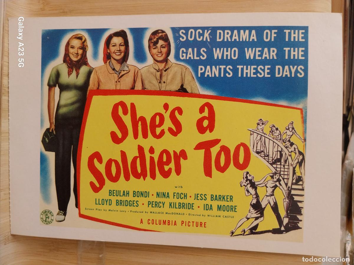 Kino: SHE&acute;S A SOLDIER TOO TARJETON ED CAREER GIRLS A&Ntilde;O 1989 TARJETON 20.2X14CMS