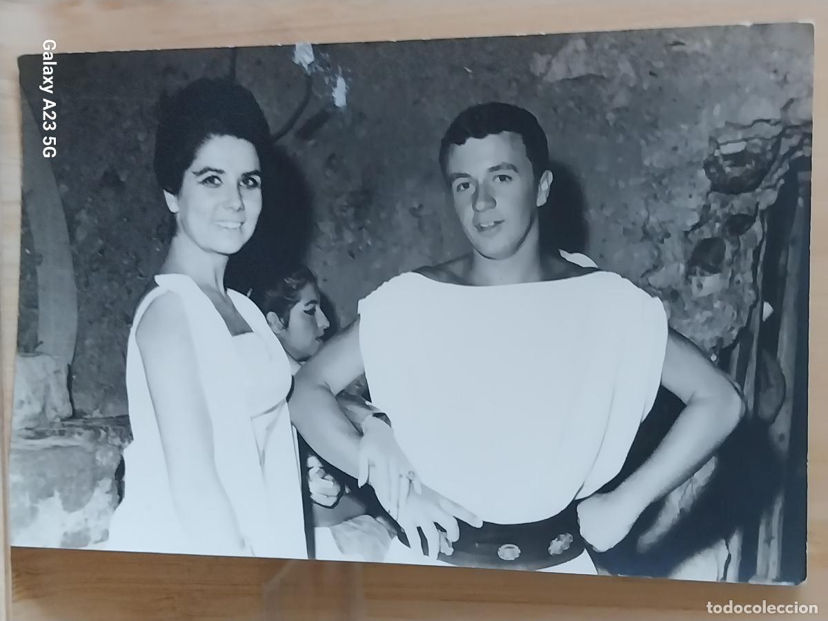 Cine: REPRESENTACION TEATRO ESCENA ROMANA ACTORES FOTO PARTICULAR 14X9CMS
