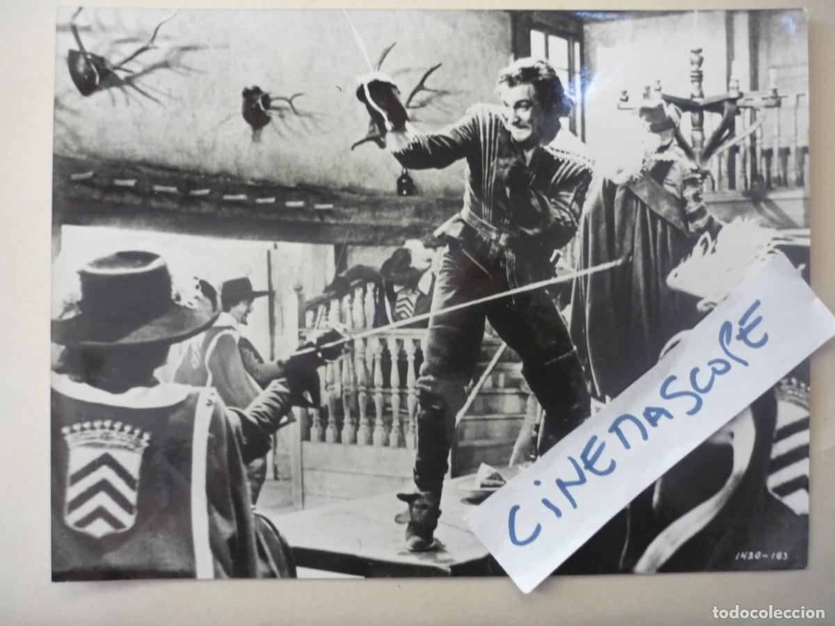 Cine: gene kelly - foto original b/n - los tres mosqueteros - lucha - The Three Musketeers 1948