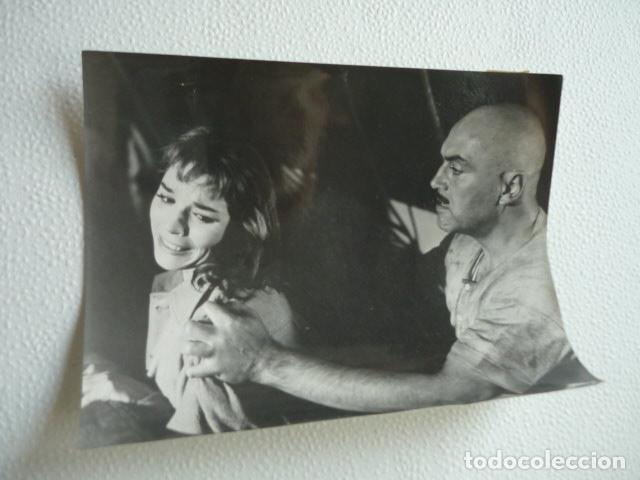 Cinema: MANUELA ESCENA DE LA PELICULA ANTIGUA FOTOGRAFIA ORIGINAL 11,5 X 14,5 CM