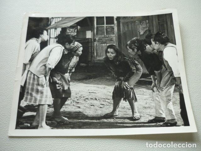 Cinema: DODES' KA-DEN ESCENA DE PELICULA ANTIGUA FOTOGRAFIA ORIGINAL 26 X 20 CM