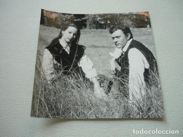 Cinema: LA MONTA&Ntilde;A REBELDE ESCENA DE LA PELICULA ANTIGUA FOTOGRAFIA ORIGINAL 16 X 15 CM