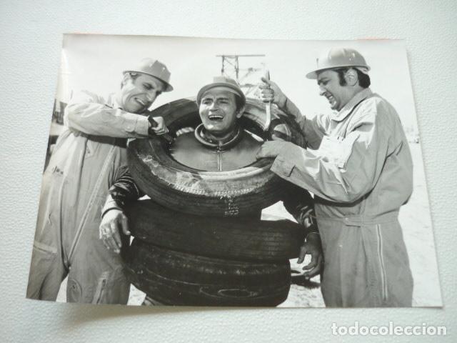 Cin&eacute;ma: EL ASTRONAUTA TONY LEBLANC ESCENA DE LA PELICULA ANTIGUA FOTOGRAFIA ORIGINAL 23 X 18 CM