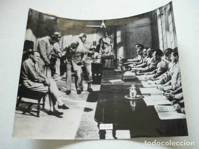 Cinema: ENTRE DOS FUEGOS ESCENA DE LA PELICULA ANTIGUA FOTOGRAFIA ORIGINAL 18 X 21,5 CM