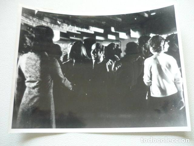 Cine: LA VACANZA ESCENA DE LA PELICULA ANTIGUA FOTOGRAFIA ORIGINAL 24 X 18 CM