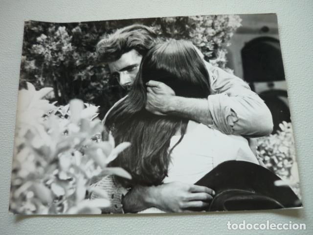 Cine: TIERRA DE GIGANTES ESCENA DE LA PELICULA ANTIGUA FOTOGRAFIA ORIGINAL 24 X 18 CM