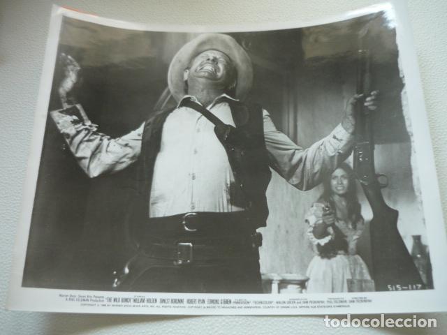 Cinema: THE WILD BUNCH ESCENA DE LA PELICULA ANTIGUA FOTOGRAFIA ORIGINAL 25.5 X 20.5 CM