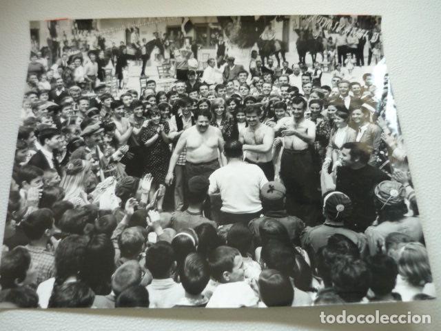 Cinema: UN PADRE Y UNA GUERRA FERNANDO SANCHO ESCENA DE LA PELICULA ANTIGUA FOTOGRAFIA ORIGINAL 20 X 25 CM